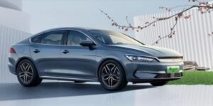 BYD ra mắt xe điện 15.000 USD, khởi động cuộc chiến về giá với xe xăng