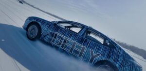 Geely khoe công nghệ drift không người lái đầu tiên trên thế giới