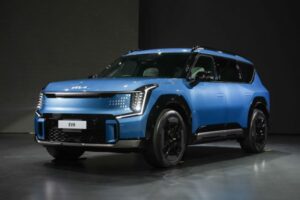 Kia EV9 ra mắt tại Thái Lan, giá từ 97.600 USD