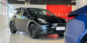 Tesla cắt giảm sản xuất xe điện ở Trung Quốc
