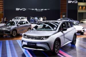 Tesla lấy lại danh hiệu dẫn dầu từ BYD do doanh số Q1 giảm
