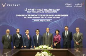 VinFast ký thỏa thuận đại lý độc quyền với Al Tayer để phân phối xe điện tại UAE